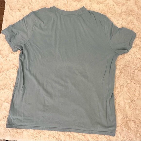Men’s Gap T Shirt - Picture 2 of 2